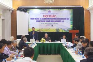 Bàn hướng phát triển kinh tế cho đồng bào dân tộc thiểu số