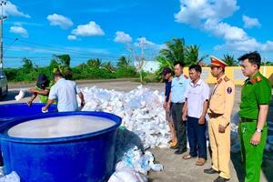 Bạc Liệu: Tiêu hủy hơn 2,7 triệu con tôm giống không có giấy chứng nhận kiểm dịch
