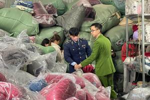 Cao Bằng: Buôn bán chăn ga không rõ nguồn gốc, bị phạt 45 triệu đồng