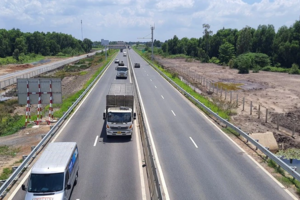 Bộ GTVT đồng ý nâng tốc độ tối đa 90 km/h cho 8 tuyến cao tốc