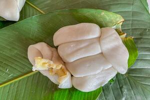 Đặc sản nổi tiếng “Bánh dầy Quán Gánh”, có gì đặc biệt?