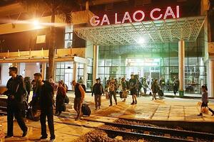 Đường sắt tăng thêm tàu tuyến Hà Nội - Lào Cai phục vụ khách du lịch Sapa