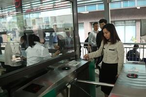 Hà Nội: Thêm 10 tuyến xe buýt thí điểm thẻ, vé điện tử