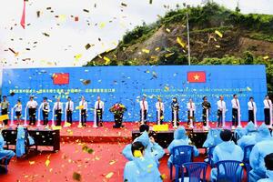 Quảng Ninh: chính thức mở cặp cửa khẩu song phương Hoành Mô - Động Trung
