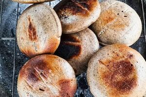 Bánh tam giác mạch, đặc sản làm từ loài hoa dại