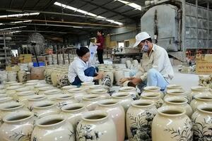 Soán ngôi Trung Quốc, Mỹ là thị trường lớn nhất của gốm sứ Việt Nam