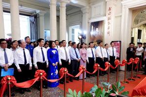 Khai mạc chuỗi triển lãm ý nghĩa về Hà Nội tại TP Hồ Chí Minh