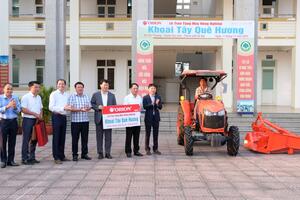 Orion Vina trao tặng máy nông nghiệp hỗ trợ nông dân huyện Gia Lâm