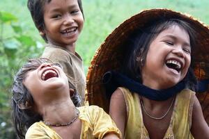 Điều cần biết về Ngày Quốc tế Hạnh phúc 20/3