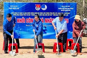 Tuổi trẻ Đắk Lắk chung tay hỗ trợ xóa nhà tạm