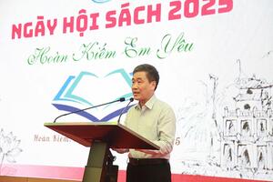 Tưng bừng khai mạc Ngày hội sách Hoàn Kiếm em yêu năm 2025