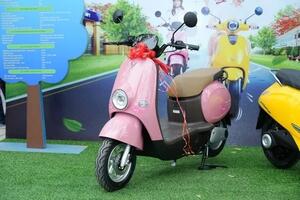 Giá bán xe máy điện được điều chỉnh giảm trong tháng 4