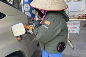 Áo điều hòa hút khách, tiểu thương 'hốt bạc'