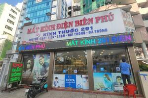 TP. Hồ Chí Minh: Nỗi lo kính mắt 'hàng hiệu giá bèo'