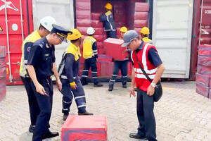 Hải quan triệt phá hàng loạt vụ buôn lậu thuốc lá điếu