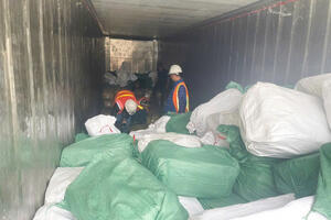 Khởi tố vụ án xuất khống 1.400 tấn nguyên liệu thực phẩm là chân gà đông lạnh