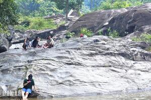 Cần lắm ý thức bảo tồn di tích lịch sử