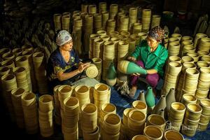 Sản phẩm làng nghề 'lên sàn': Cơ hội bứt phá từ thương mại điện tử