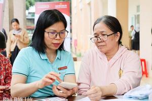 Tích cực hỗ trợ hộ kinh doanh  chuyển đổi mô hình thuế khoán