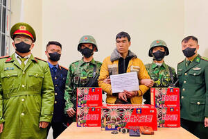 Lai Châu: Bắt giữ đối tượng vận chuyển 15,5kg pháo lậu qua biên giới