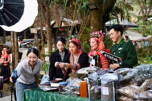 Lai Châu doanh thu hàng trăm triệu đồng từ  livestream bán hàng