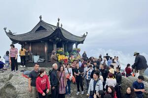 Quảng Ninh miễn phí cho du khách tham quan danh thắng Yên Tử