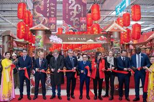 Tết Việt lan tỏa trong lòng nước Pháp