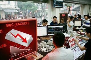 Giá bạc thế giới giảm mạnh, thị trường chờ tín hiệu đảo chiều?