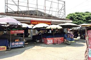 Nghệ An: Các chợ vắng khách mùa nắng nóng