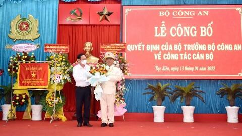 Công bố quyết định của Bộ trưởng Bộ Công an về công tác tổ chức, cán bộ