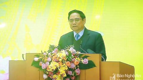 Thủ tướng Chính phủ: Ngành Y tế phải đặt sức khỏe, tính mạng người dân lên trên hết