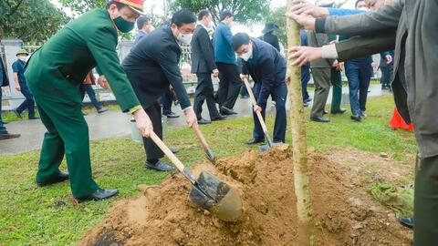 Nghệ An phát động 'Tết trồng cây đời đời nhớ ơn Bác Hồ' Xuân Nhâm Dần 2022