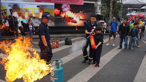 Tổ chức hội thi nghiệp vụ chữa cháy và cứu nạn, cứu hộ