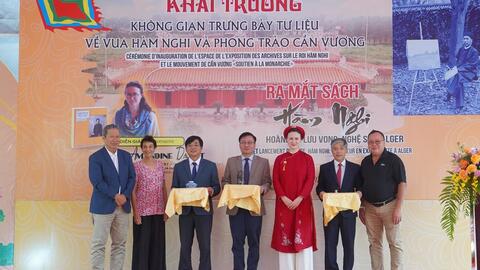 Quảng Trị: Tiếp nhận trưng bày hiện vật về vua Hàm Nghi