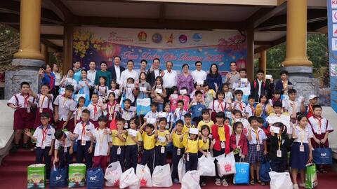 TP Hồ Chí Minh: Vui Tết cùng 3.000 trẻ em khó khăn, khuyết tật