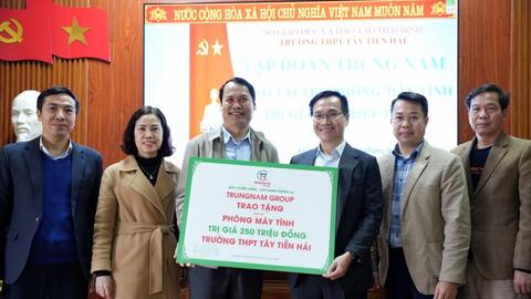 Trungnam Group tặng phòng máy tính trị giá 250 triệu đồng tại Thái Bình