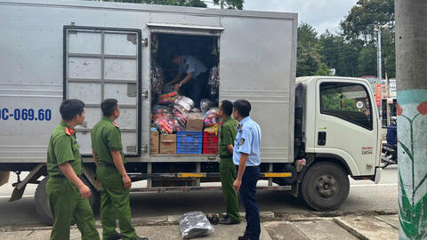 Lai Châu: Lực lượng chức năng quyết liệt xử lý hàng hóa vi phạm