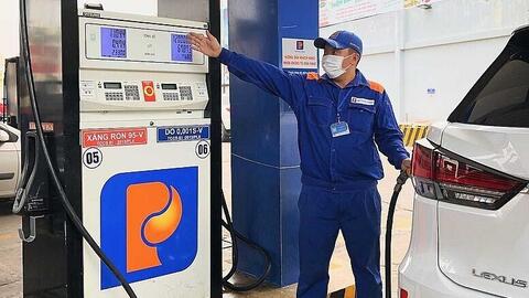 Xăng E5 RON92 và RON95 đồng loạt tăng giá từ 15h ngày 26/6