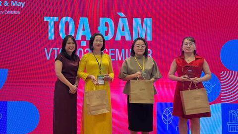 Dệt may Việt Nam phải tăng tốc 'xanh hóa' giữ lợi thế xuất khẩu