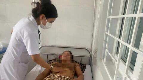 Đắk Lắk: Hàng chục người nhập viện nghi bị ngộ độc thực phẩm