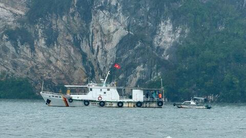 Quảng Ninh: Tìm thấy nạn nhân gần khu vực tàu gặp nạn trên vịnh Hạ Long