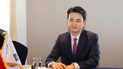 Bộ trưởng Nguyễn Hồng Diên làm việc với đại diện Tập đoàn SK