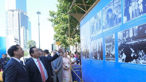 Khai mạc triển lãm ảnh 80 năm Ngoại giao Việt Nam