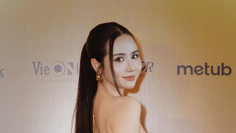 Phan Minh Huyền "gây thương nhớ" khi diện đồ dạ hội