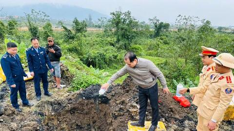 Hà Tĩnh: Phát hiện 200kg chân giò đông lạnh không rõ nguồn gốc xuất xứ