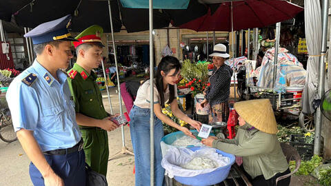 Thanh Hóa thúc đẩy thanh toán không tiền mặt tại chợ truyền thống