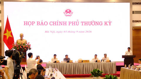 Họp báo Chính phủ: Kim ngạch xuất nhập khẩu 8 tháng đạt mức kỷ lục