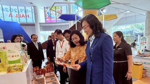 Đưa sản phẩm công nghiệp nông thôn tiêu biểu vươn vào chuỗi cung ứng toàn cầu