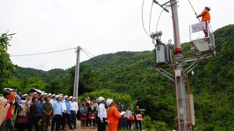 Mang ánh sáng và năng lượng sạch đến vùng cao Lai Châu