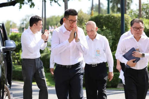 Nhiều quốc gia triển khai sáng kiến 'tiết kiệm năng lượng'